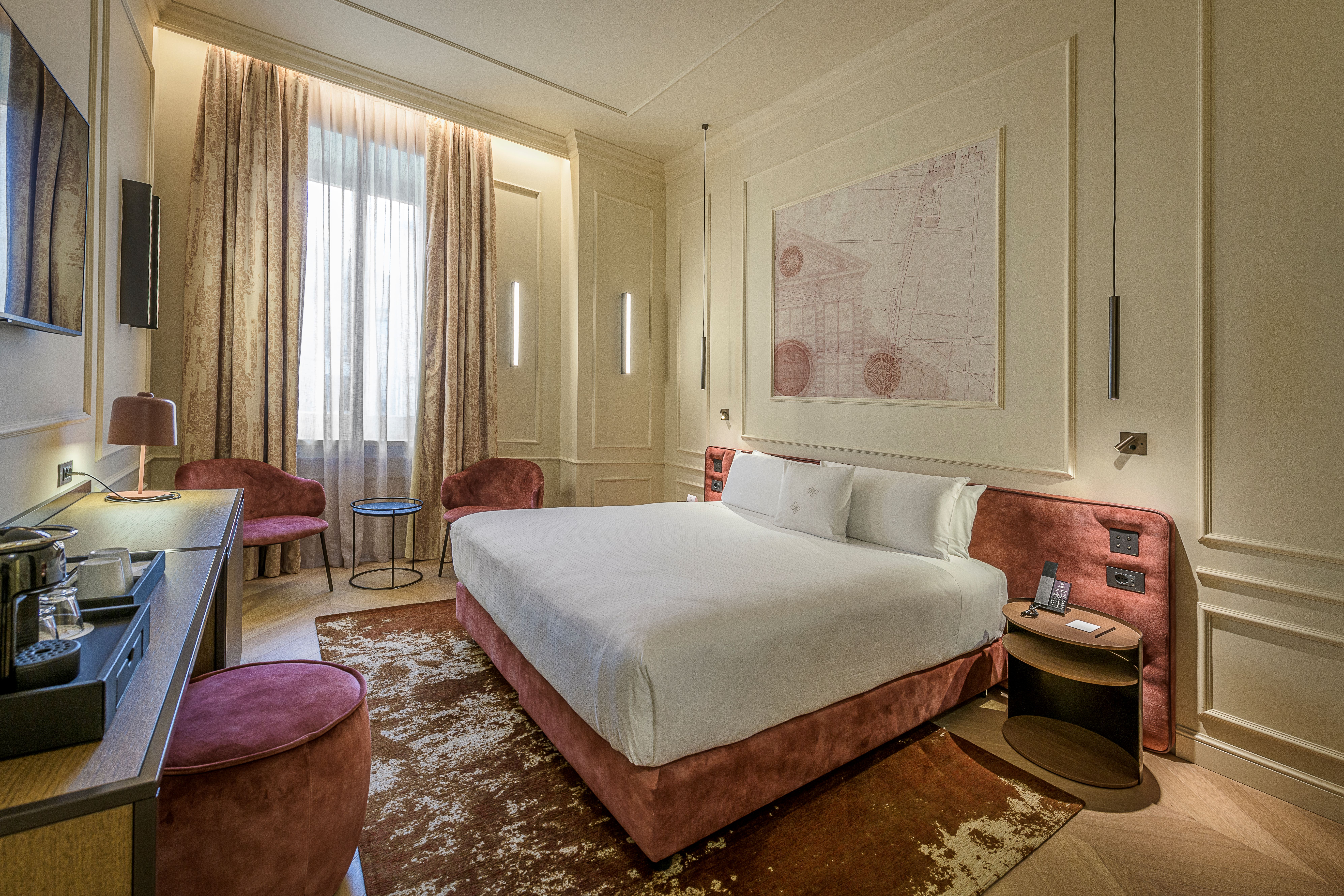 Deluxe, Court View