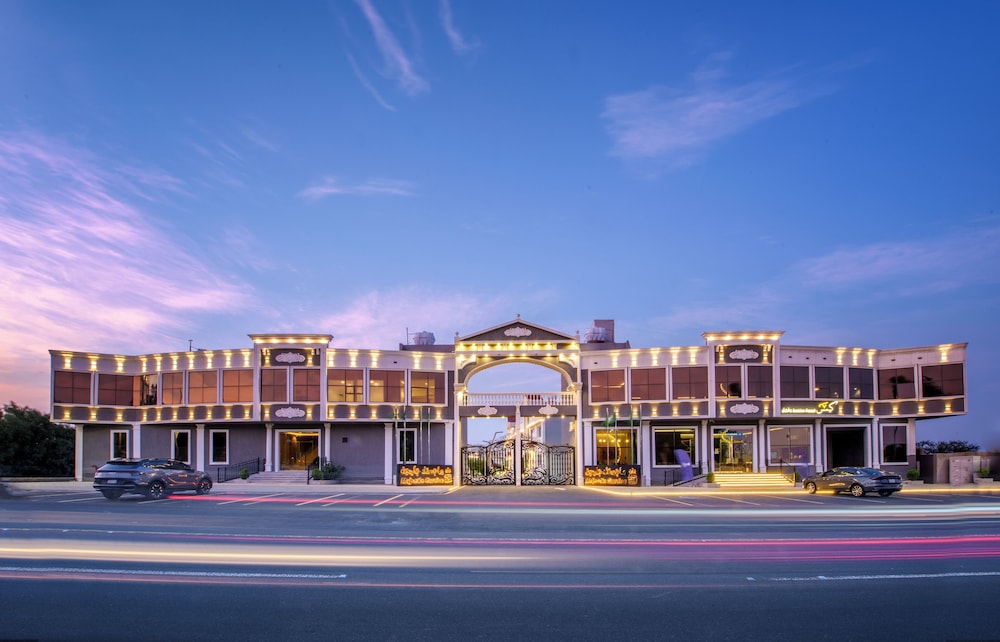 Midtown Majestic Garden Resort 50/59