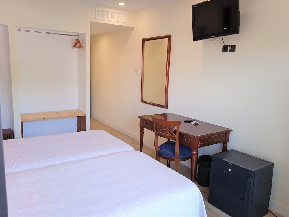 Hotel 153 7/71