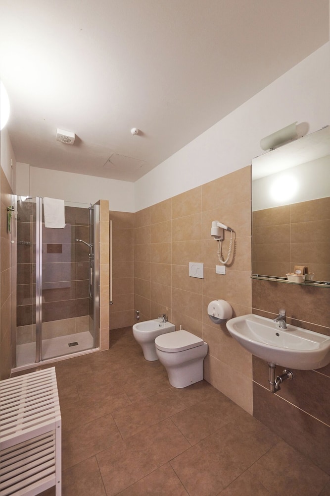Casa Per Ferie Santo Nome Di Gesu 36/62