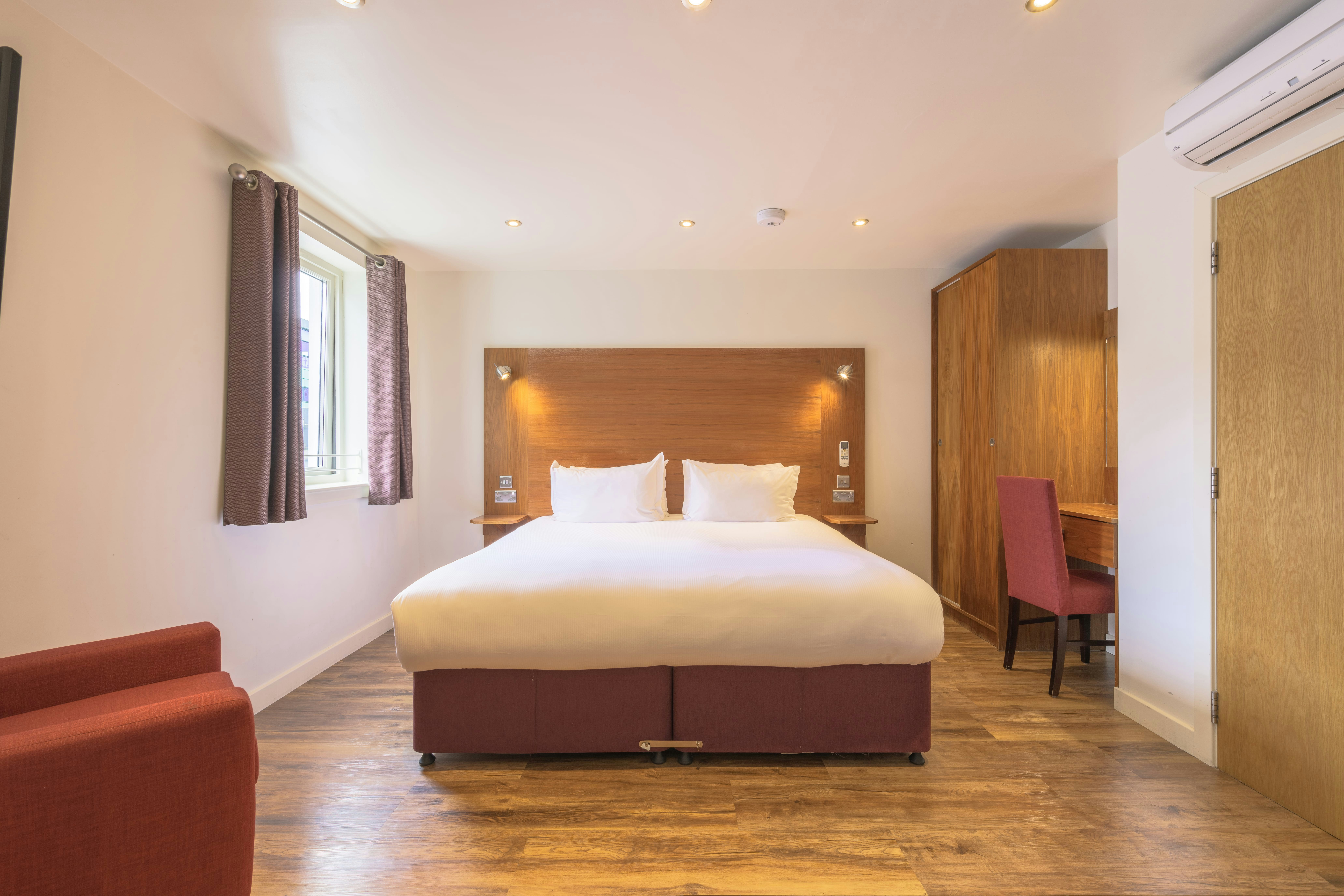 Holyrood Aparthotel 32/81