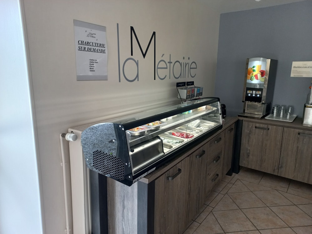 HOTEL LA METAIRIE 16/72