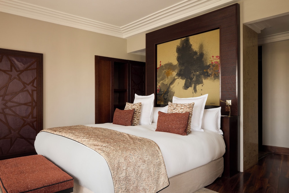 1 BEDROOM, DELUXE, SUITE