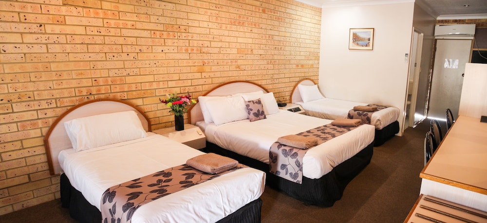 Albert Park Motor Inn 36/63