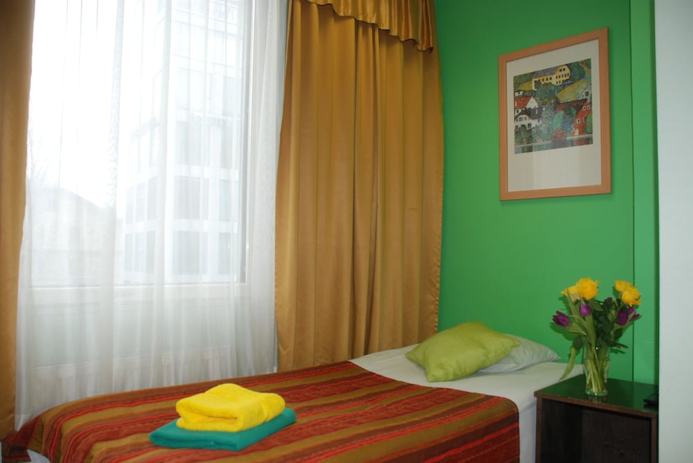 Center Hotel 13/62