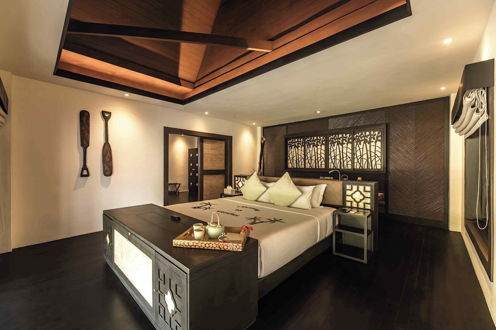 Cauayan Boutique Private Island 16/48