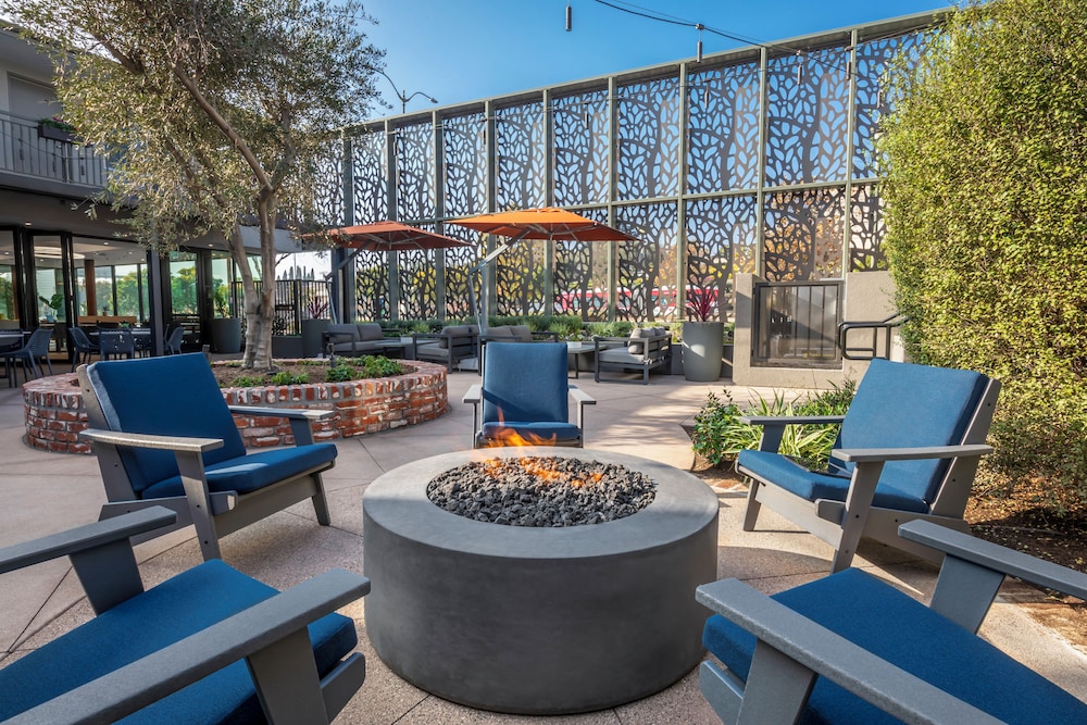 The Olivia Hotel 37/48