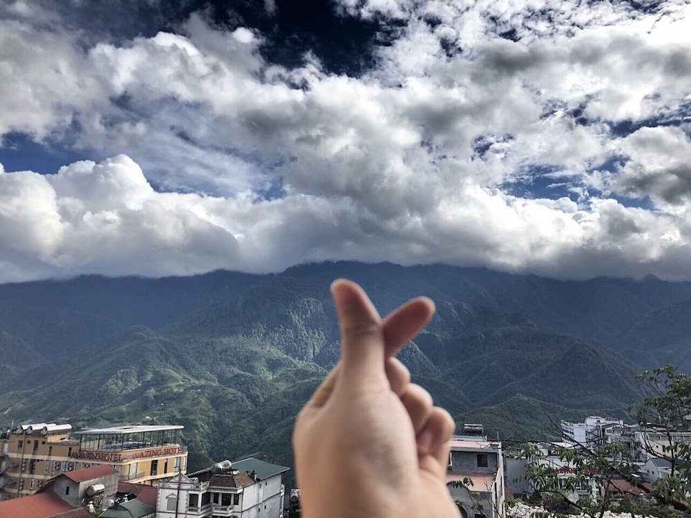Sapa Backpacker Hostel 13/15
