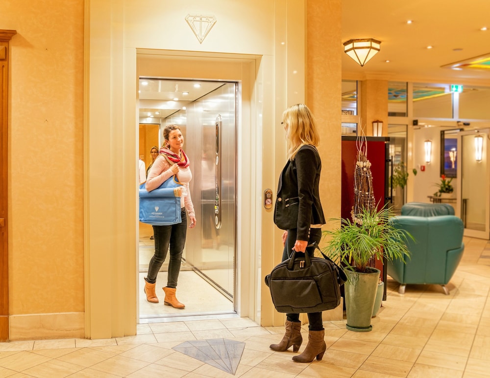Aquamarin Hotel and Spa 3/50