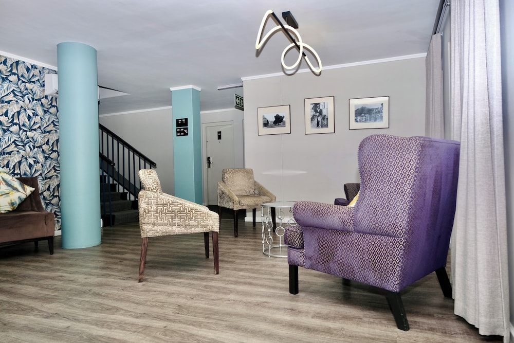 Simon's Town Quayside Hotel 40/60