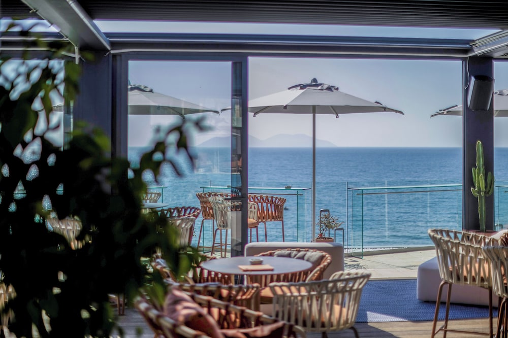 Hotel Vlora Priam, Affiliated by Melia 49/65