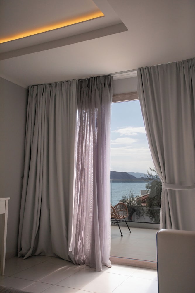 Enjoy Lichnos Bay Village Camping Hotel & Apartments 17/46