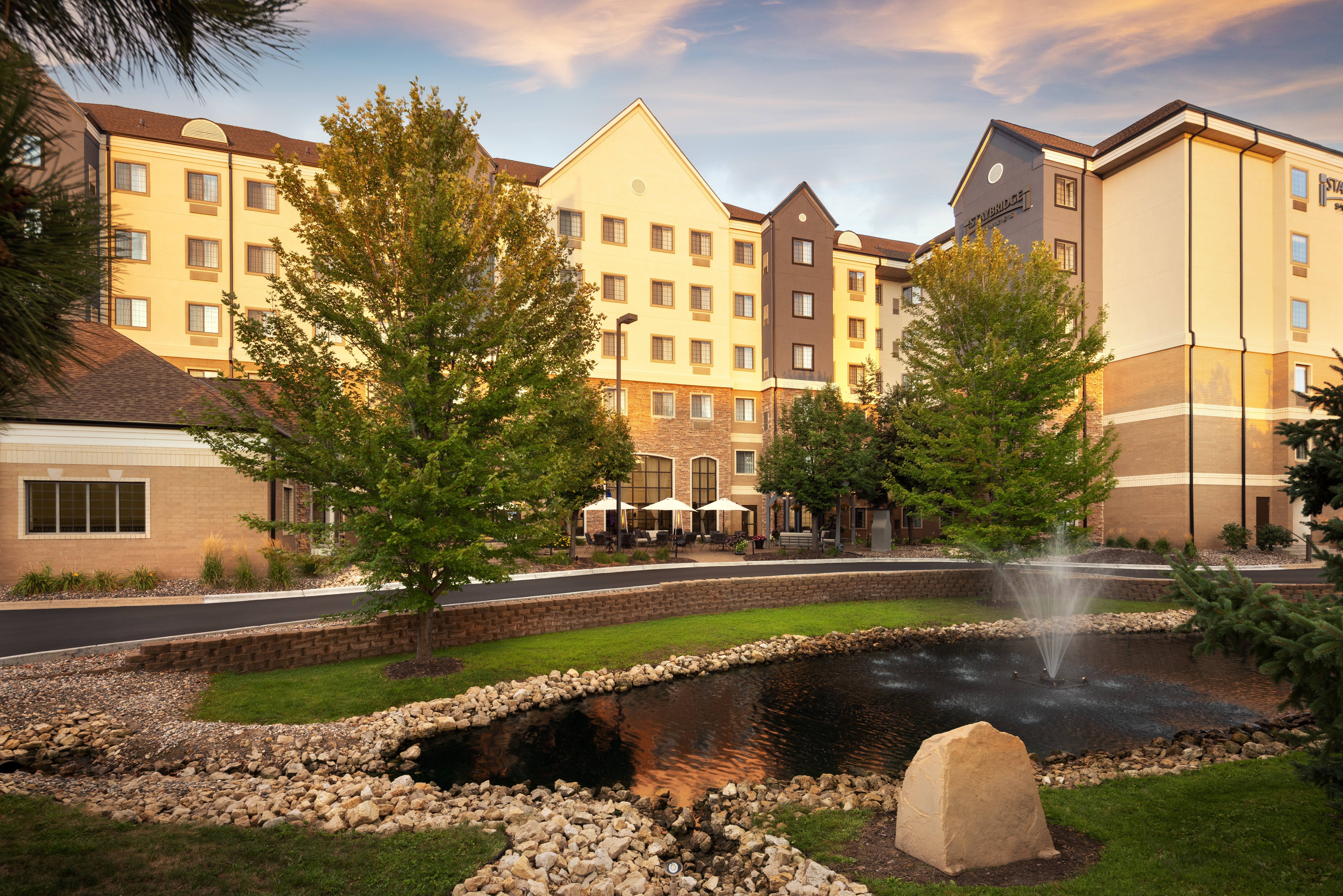 Staybridge Suites Minneapolis-Bloomington 74/79