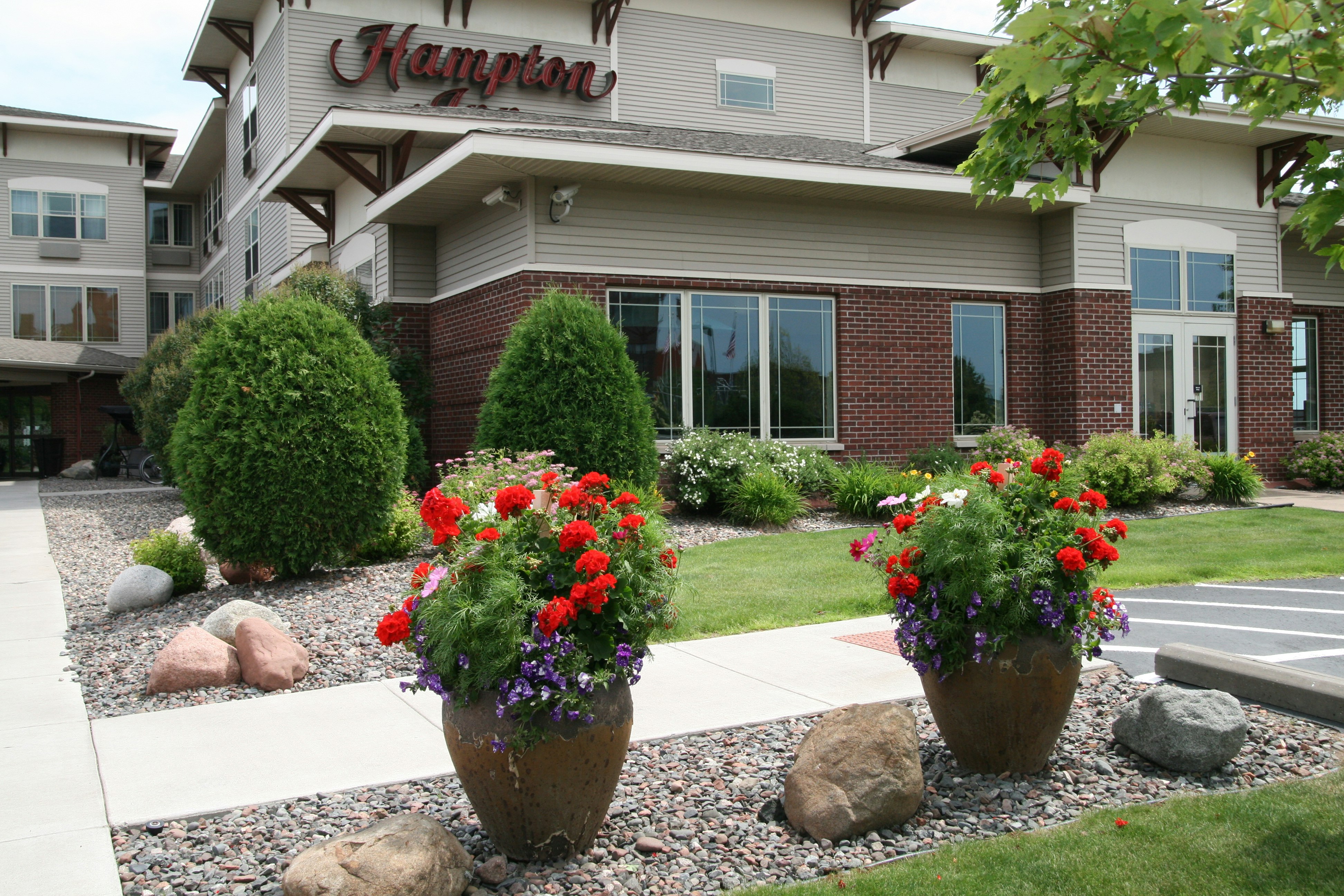 Hampton Inn Duluth Canal Park 76/77
