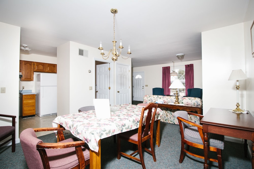 The Taber Inne Suites 38/55