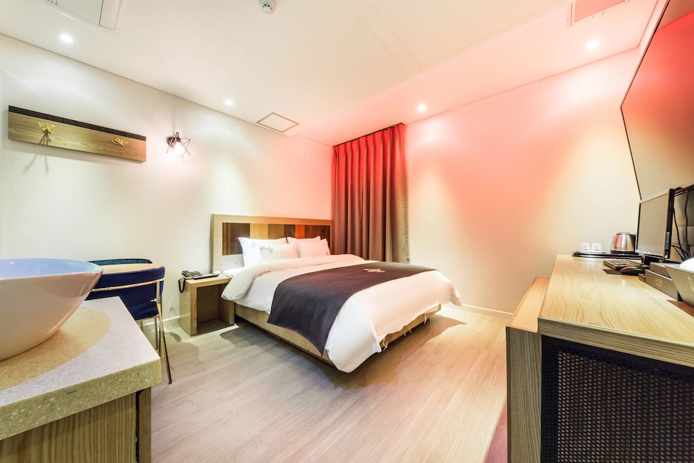 Cheonho La View Luxury Hotel 13/50