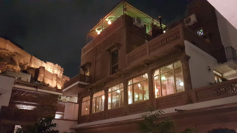 Krishna Prakash Heritage Haveli 2/42