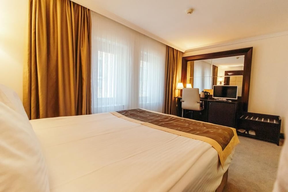 Ck Farabi Hotel 19/65