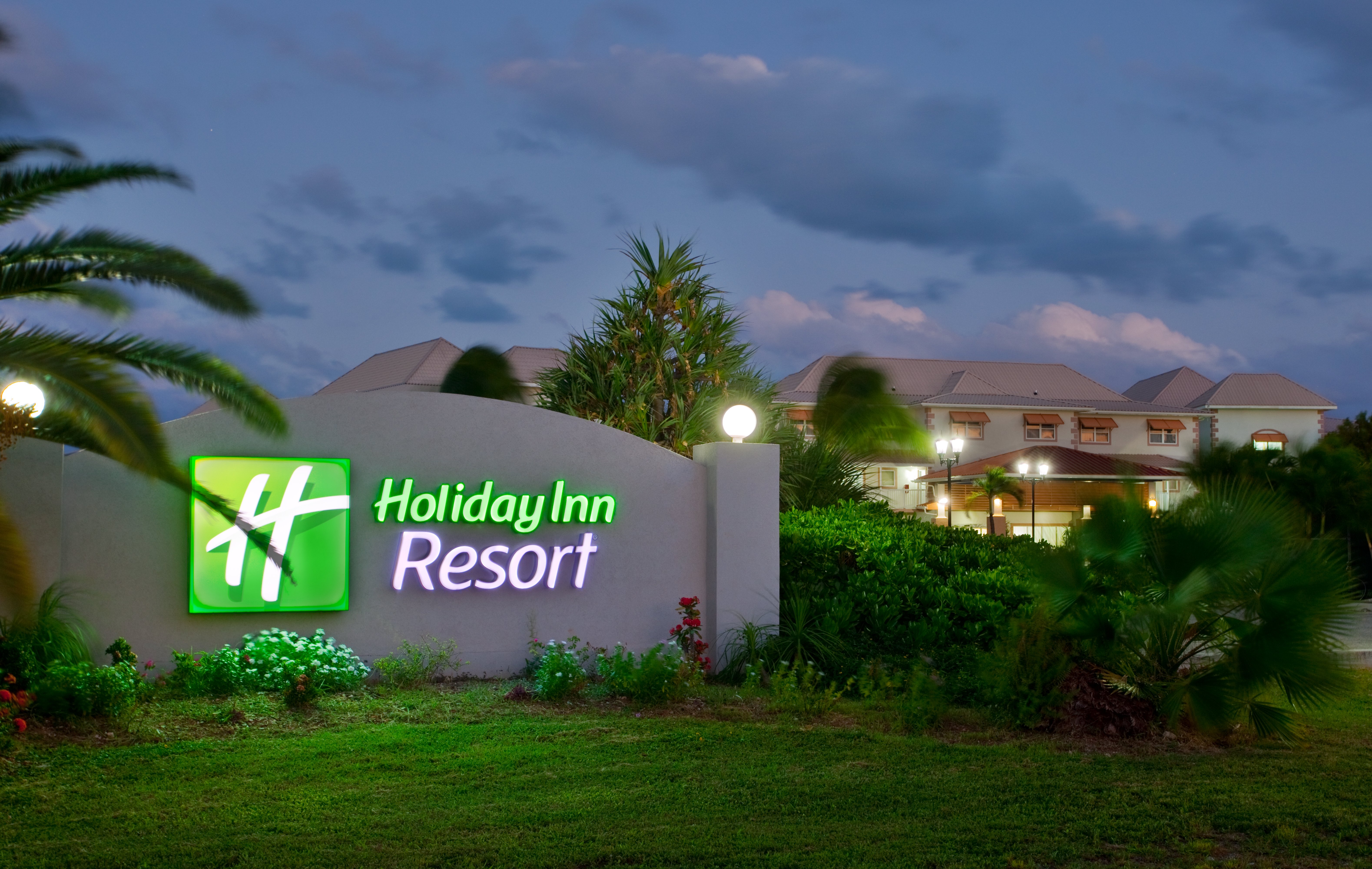 Holiday Inn Resort Grand Cayman, an IHG Hotel 3/78