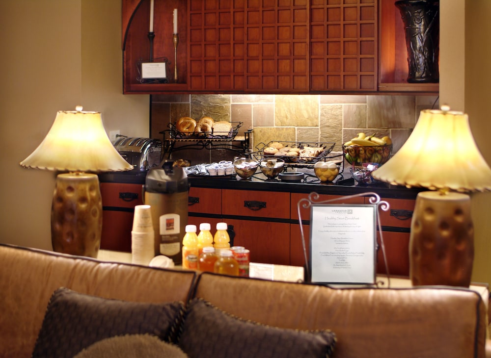Larkspur Landing Roseville - An All-Suite Hotel 15/53