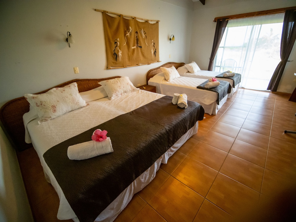 Tupa Hotel 9/50