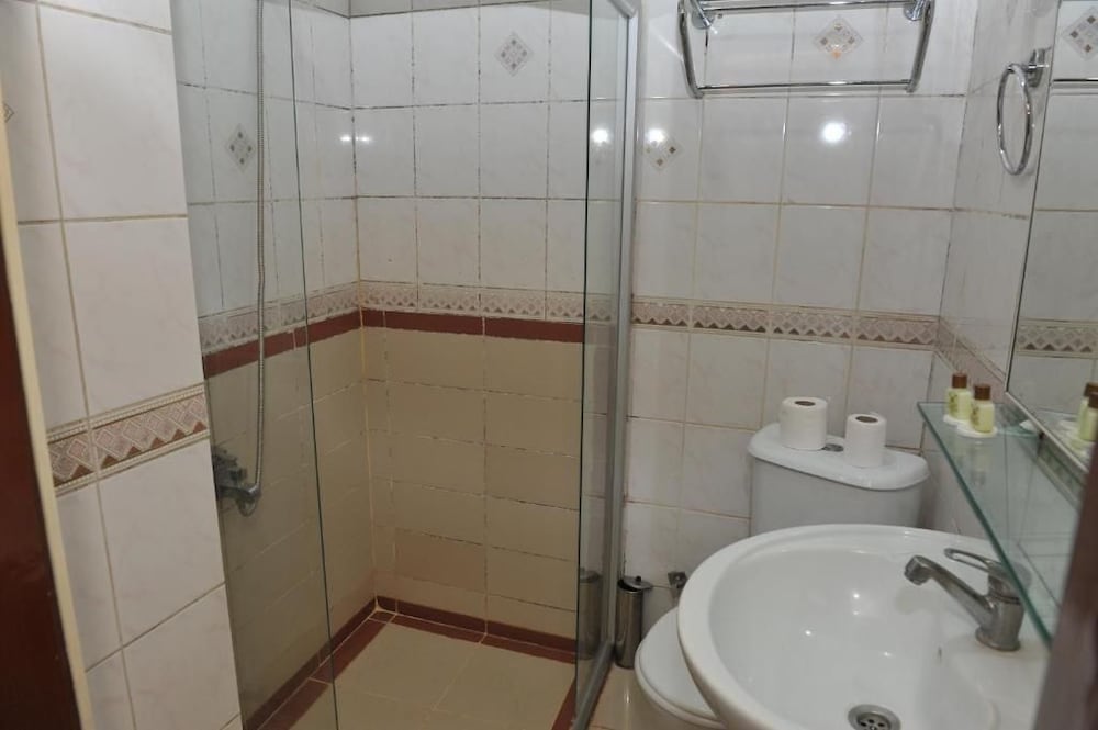 Turvan Hotel 34/38
