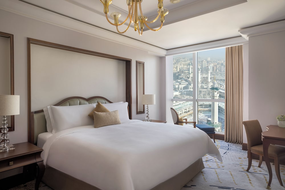 1 BEDROOM, DELUXE, SUITE, PARTIAL KAABA VIEW