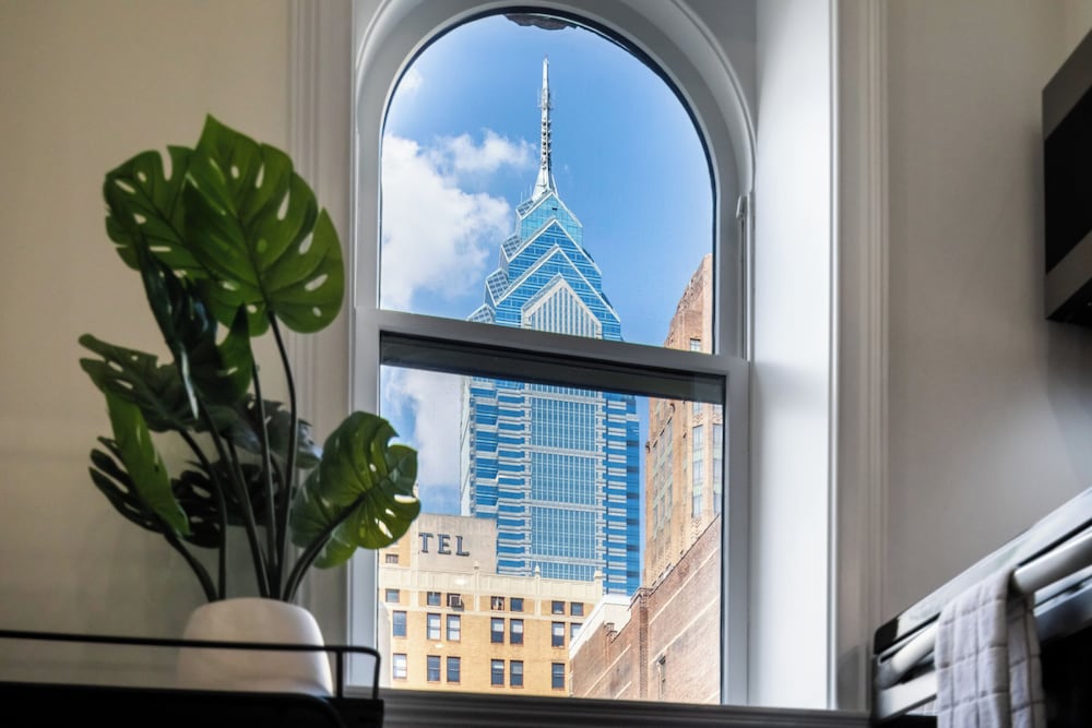 Sosuite at French Quarters - Rittenhouse Square 23/50