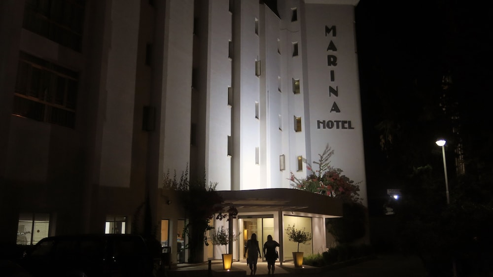 Marina Hotel 5/68