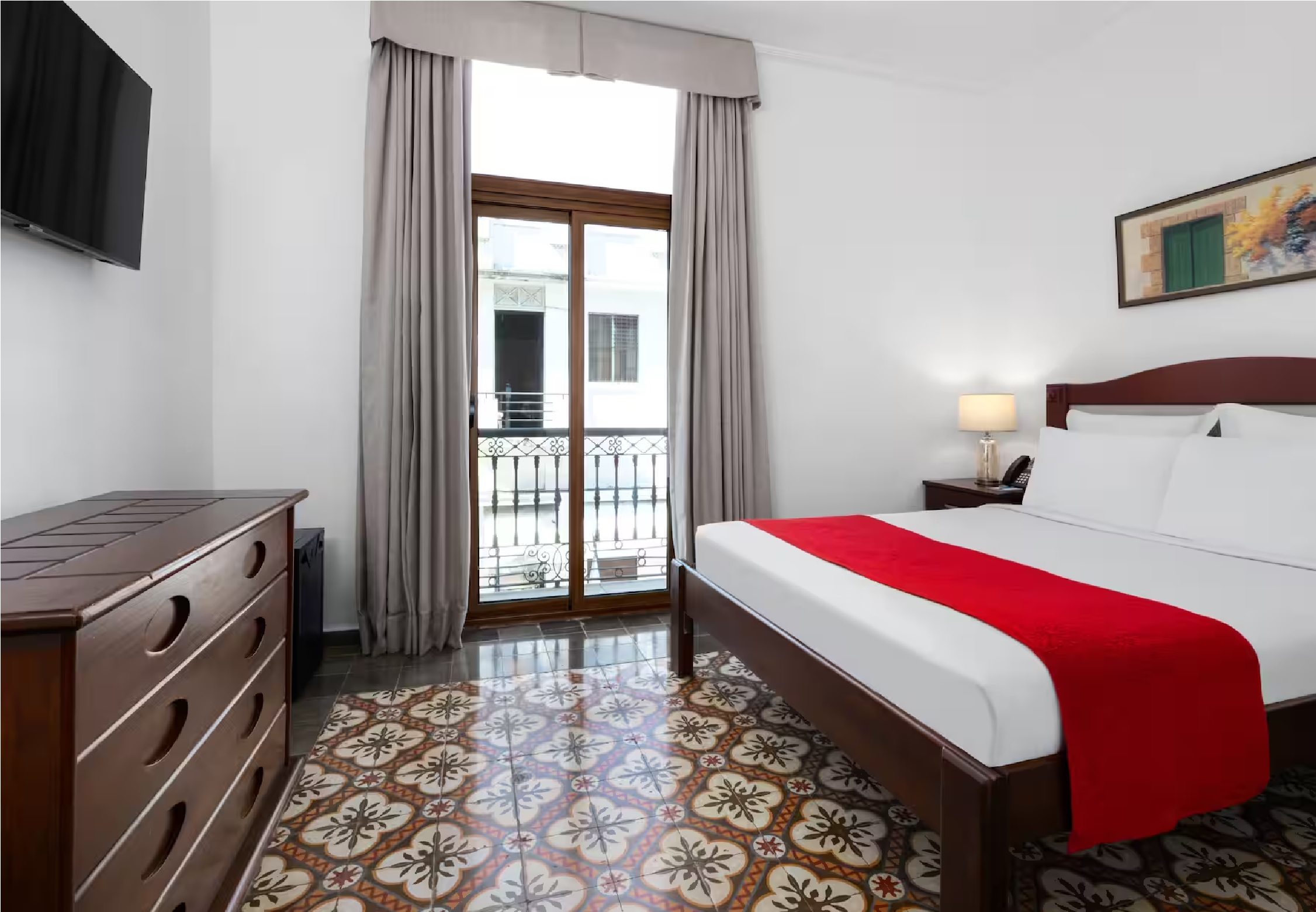 Bright, Single, Queen Bed