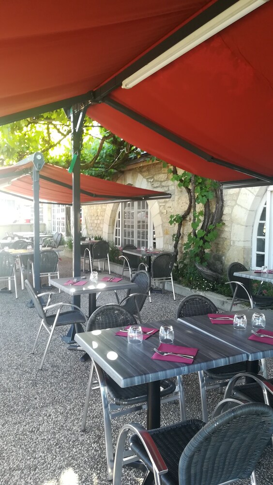 HOTEL LE LION D'OR 28/50
