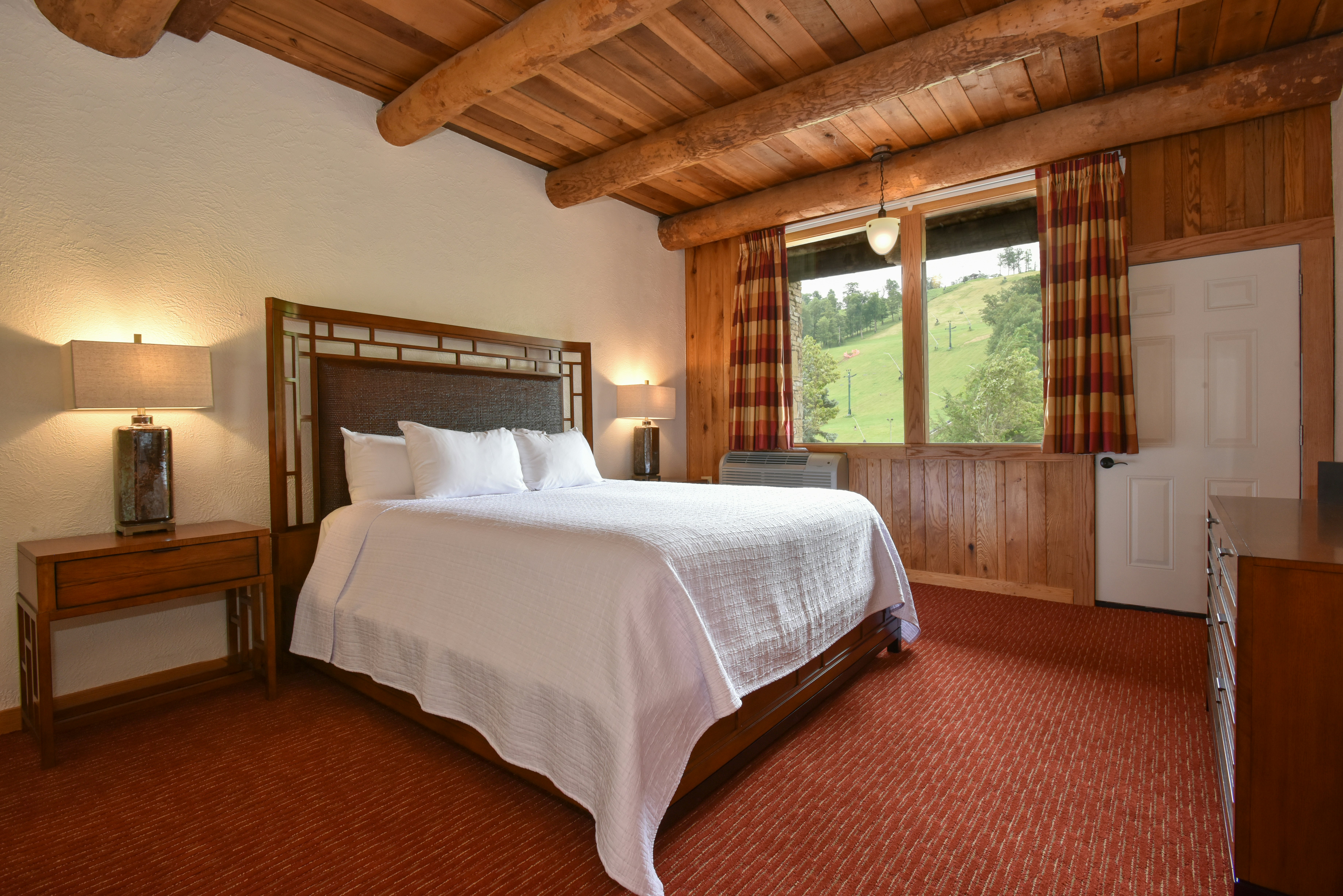 Lodge, Suite
