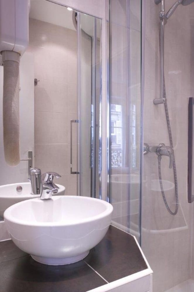 Hotel Le Compostelle 36/43