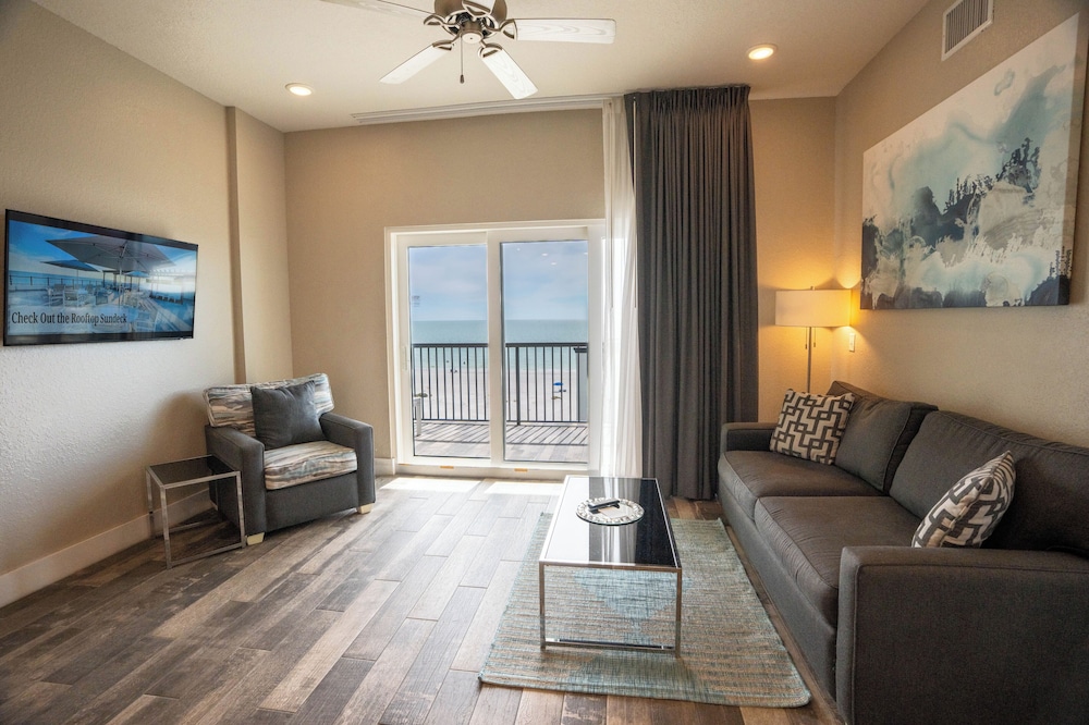 Barefoot Beach Hotel 50/70