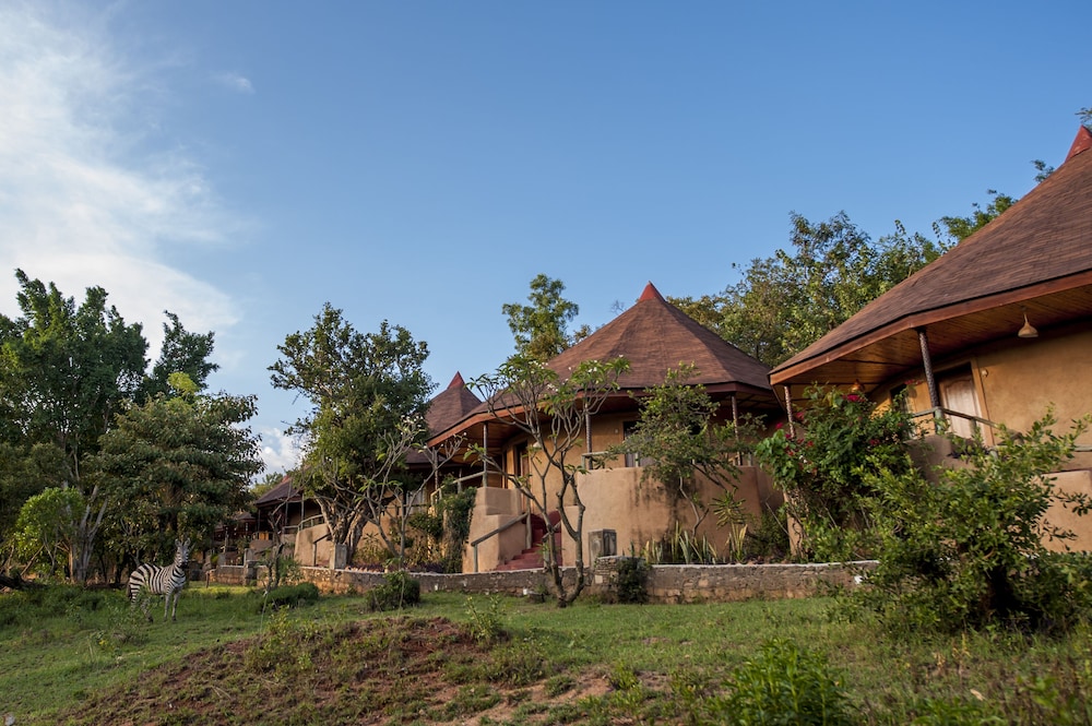 MARA SOPA LODGE 21/27