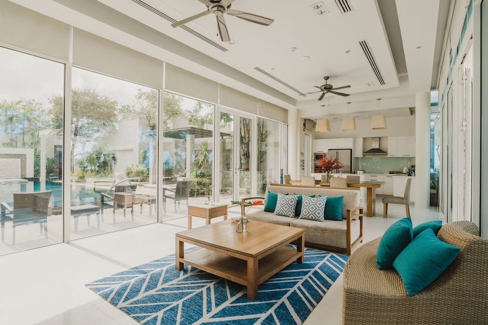 Splash Beach Resort Maikhao Phuket 33/50