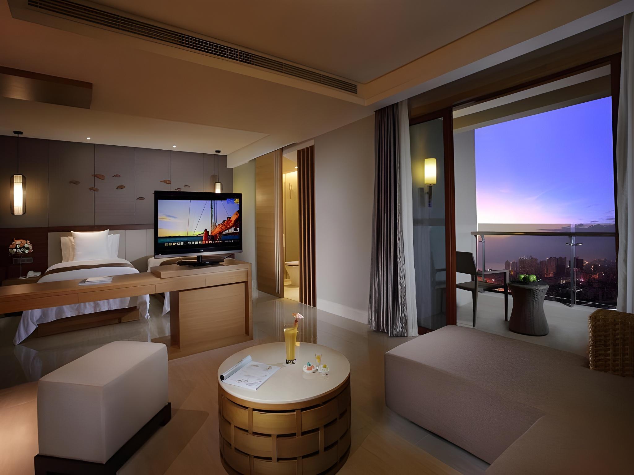 Executive, with View