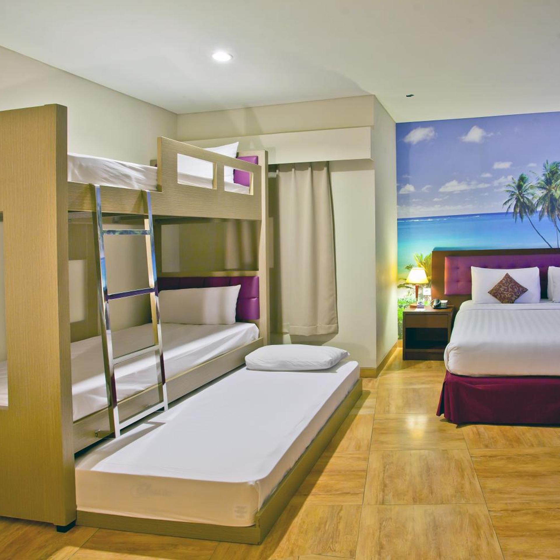 Family, Bunk Bed, No Window
