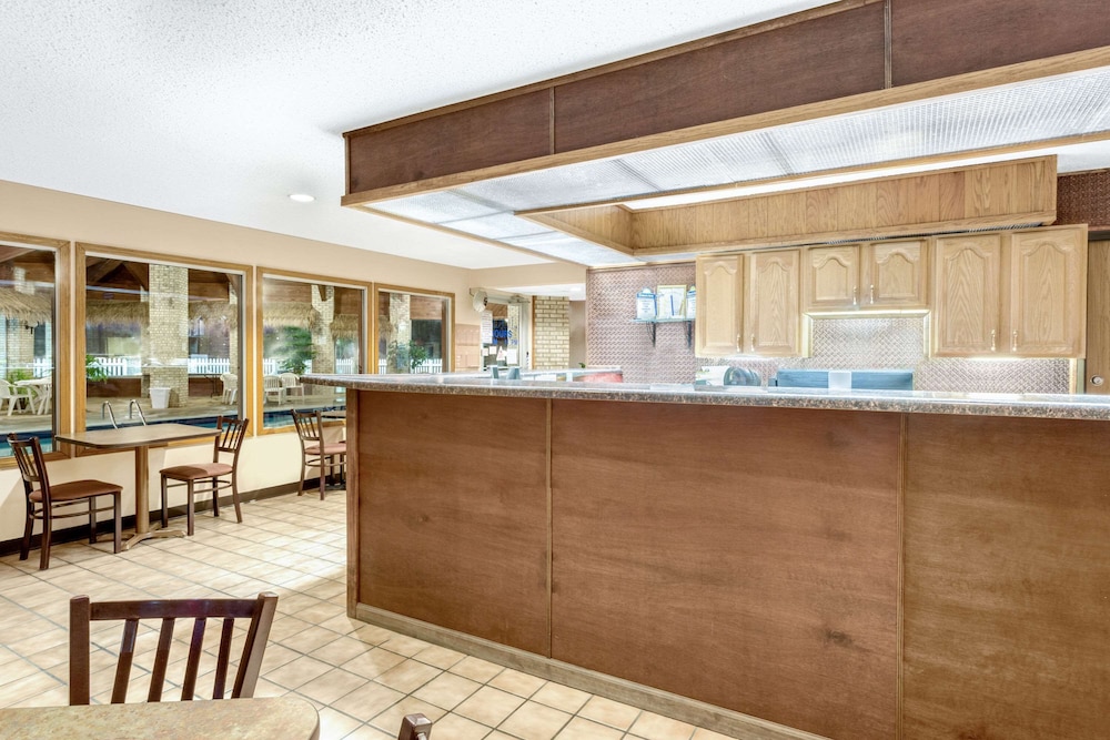 Days Inn By Wyndham Jackson 4/49