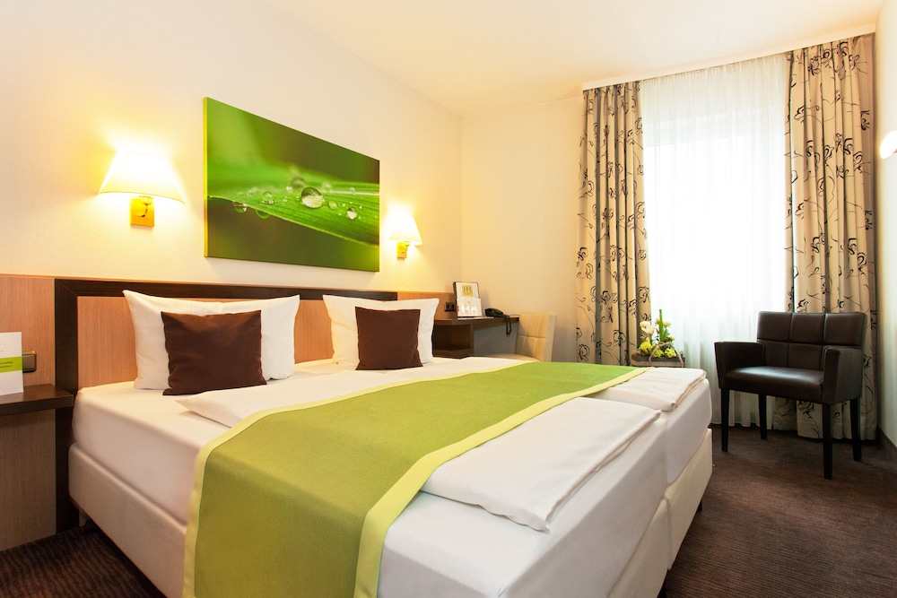 STANDARD, DOUBLE OR TWIN BED