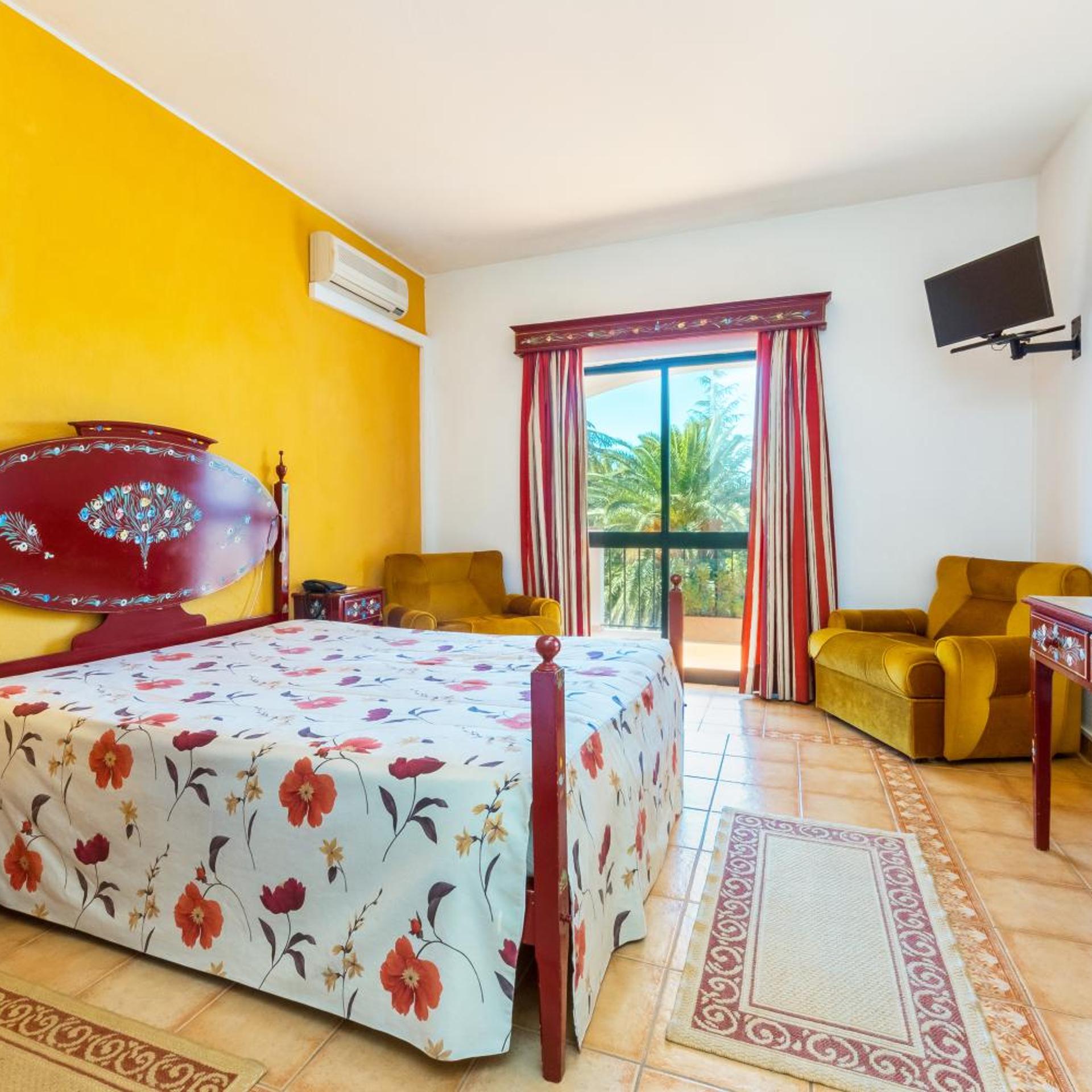 Room, Single