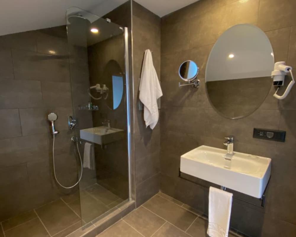 Eresin Hotels Express 36/37