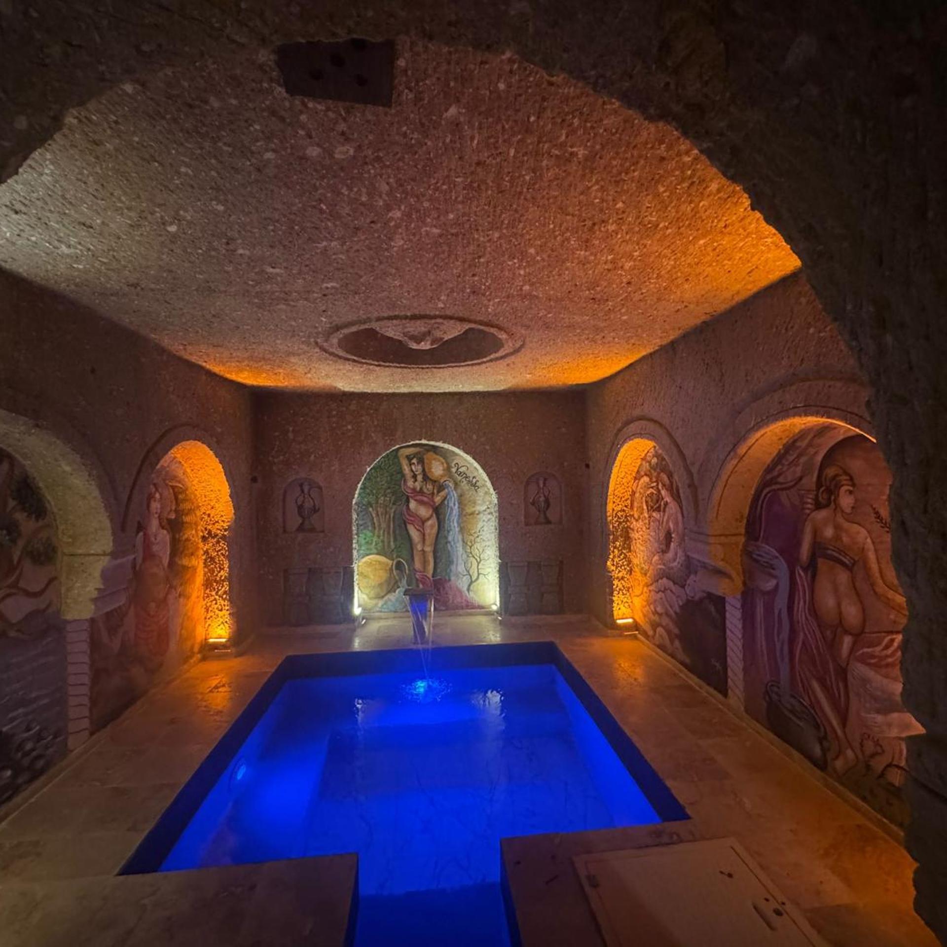 Vanessa Cave House 27/49