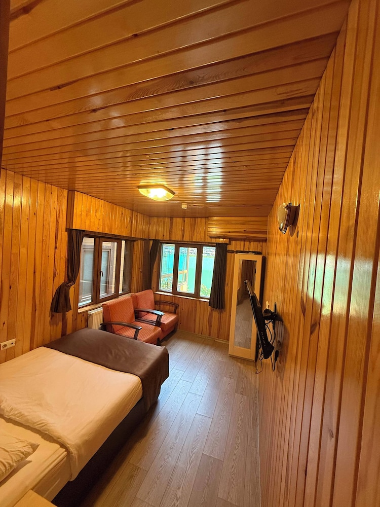 Ozkan Hotel 21/50