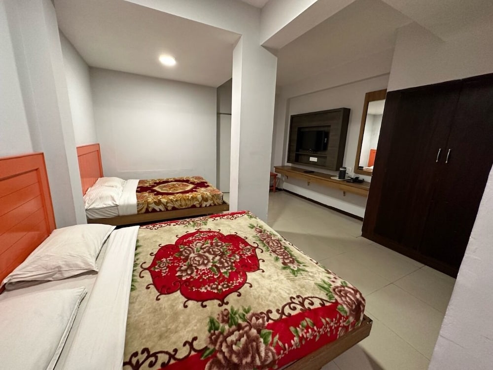 Hotel Preethi Palace 17/34