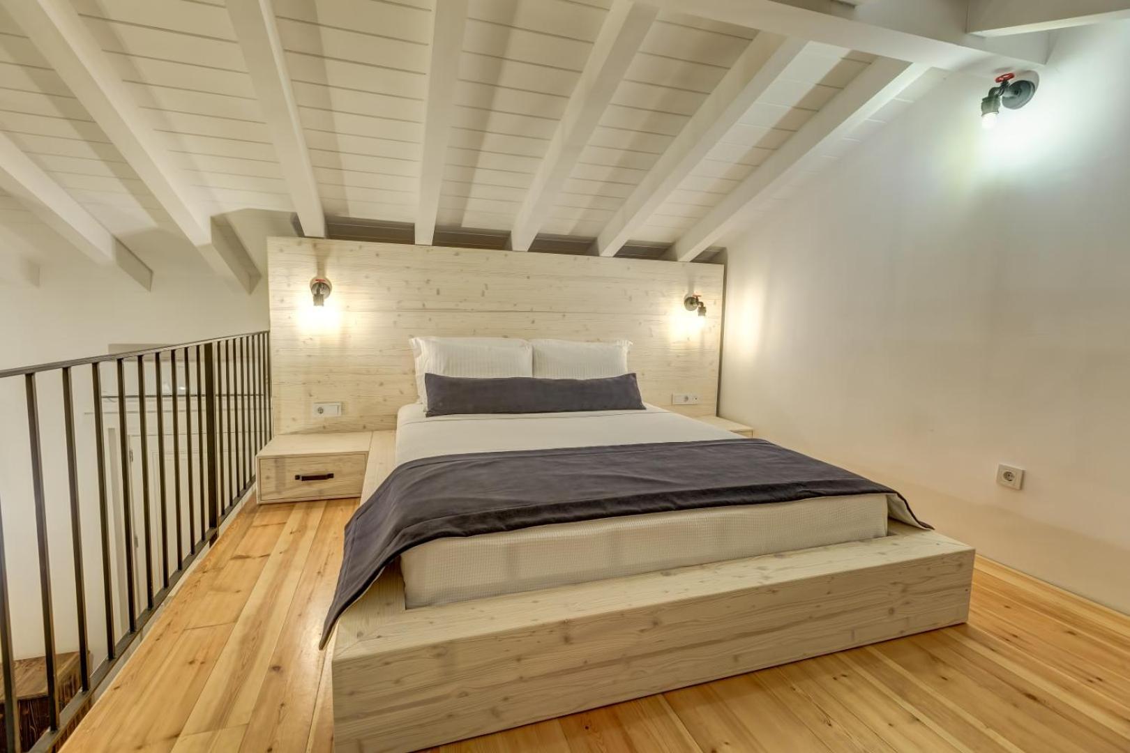 Studio, King Bed, Sofa