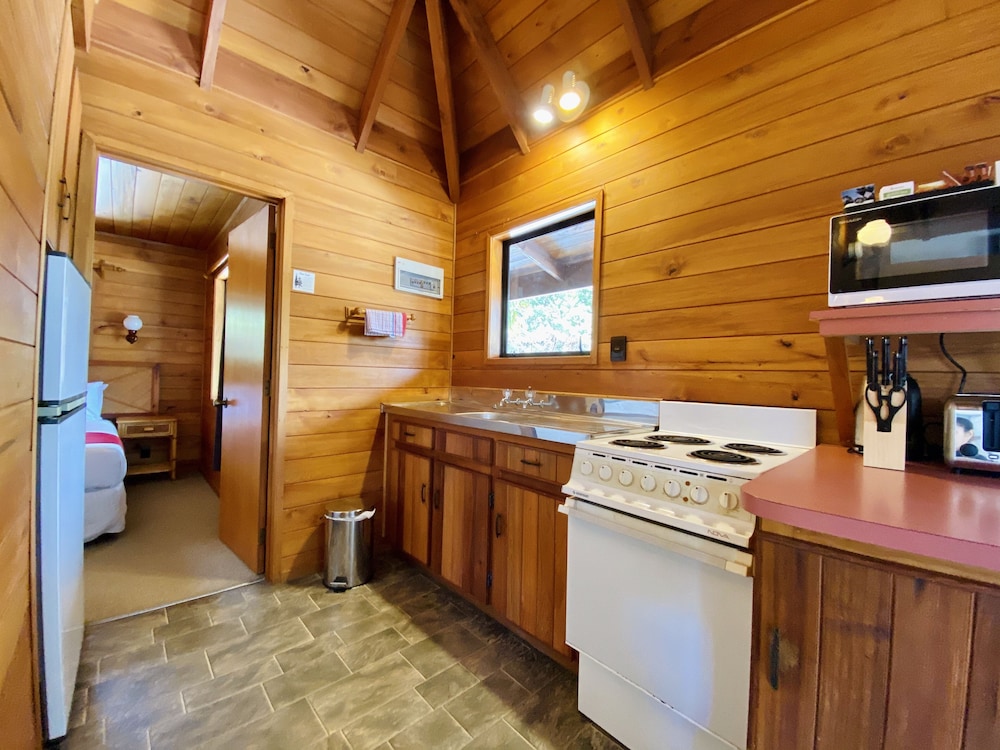 Pacific Harbour Villas(FORMERLY Pacific Harbour Lodge) 52/66
