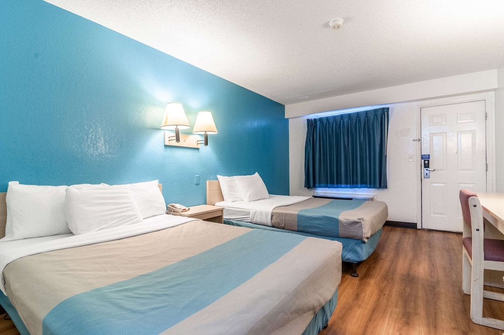 Motel6 Farmington Hills, MI - Northwest - Farmington Hills 17/56