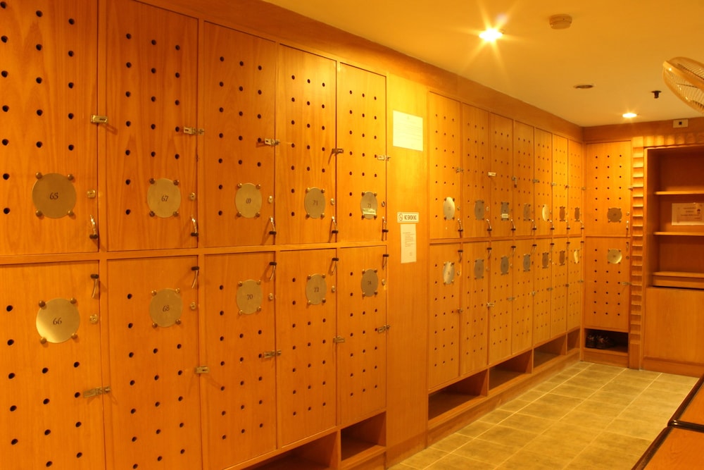 Ebina House 41/60