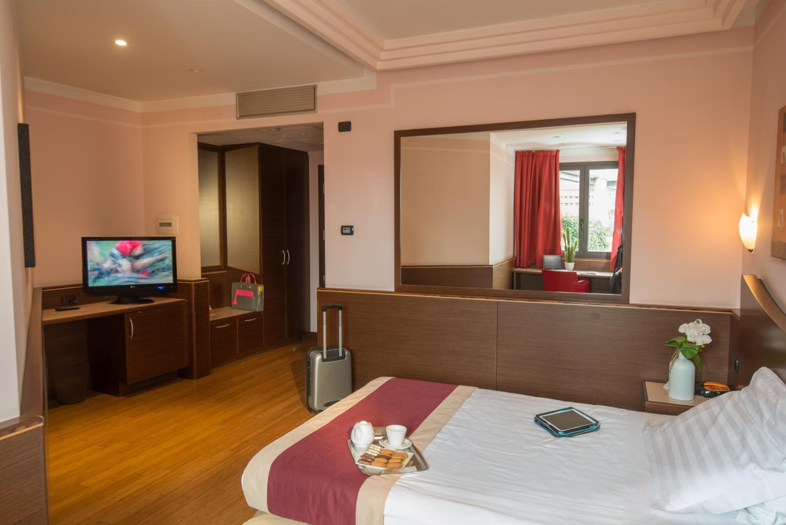 Room, Single